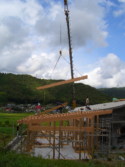 070808建て方連2.JPG